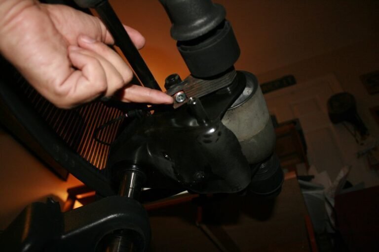 why herman miller aeron chairs break