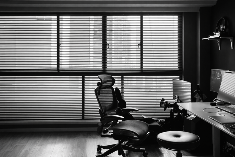 Office and Gaming chair set up